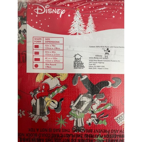 Disney Christmas PEVA Flannel Back Tablecloth 60" X 84" - Picture 3 of 4